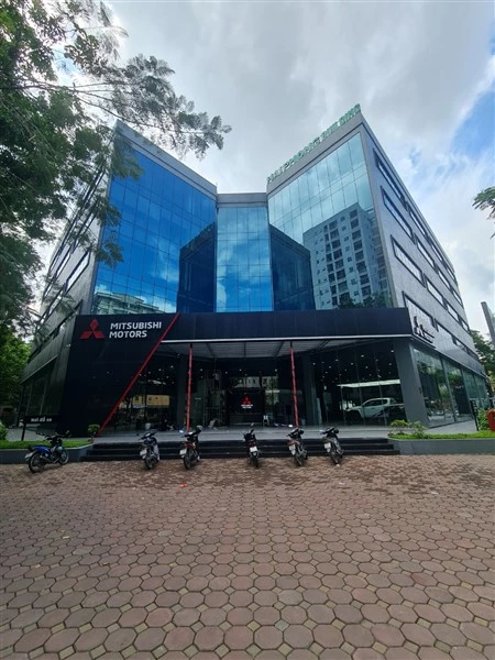 Showroom Mishubitshi VIệt Hồng – Hà Nội