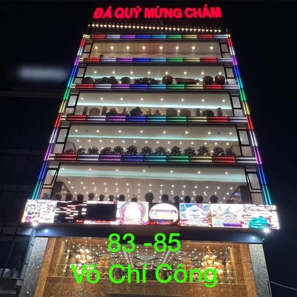 Tòa nhà đá quý Mừng Chám – Hà Nội