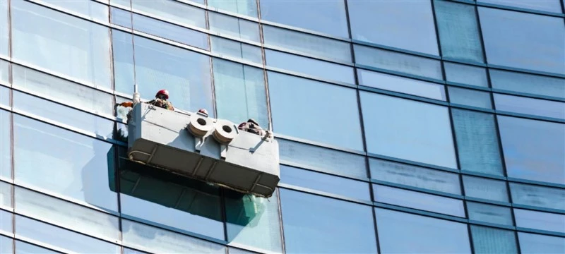 Bí quyết kéo dài tuổi thọ cho vách nhôm kính thông tầng